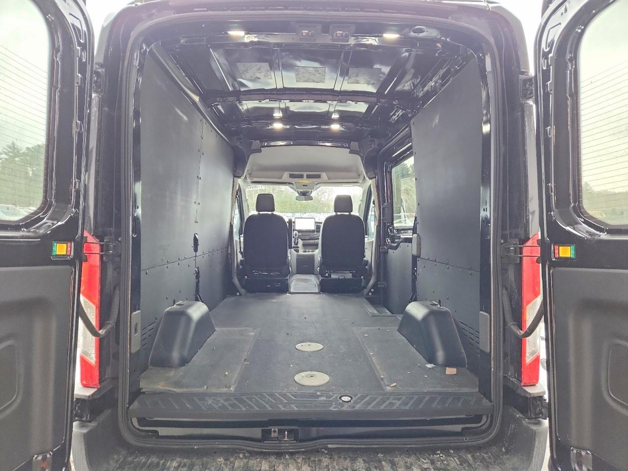 2022 Ford Transit 250 Delivery Van