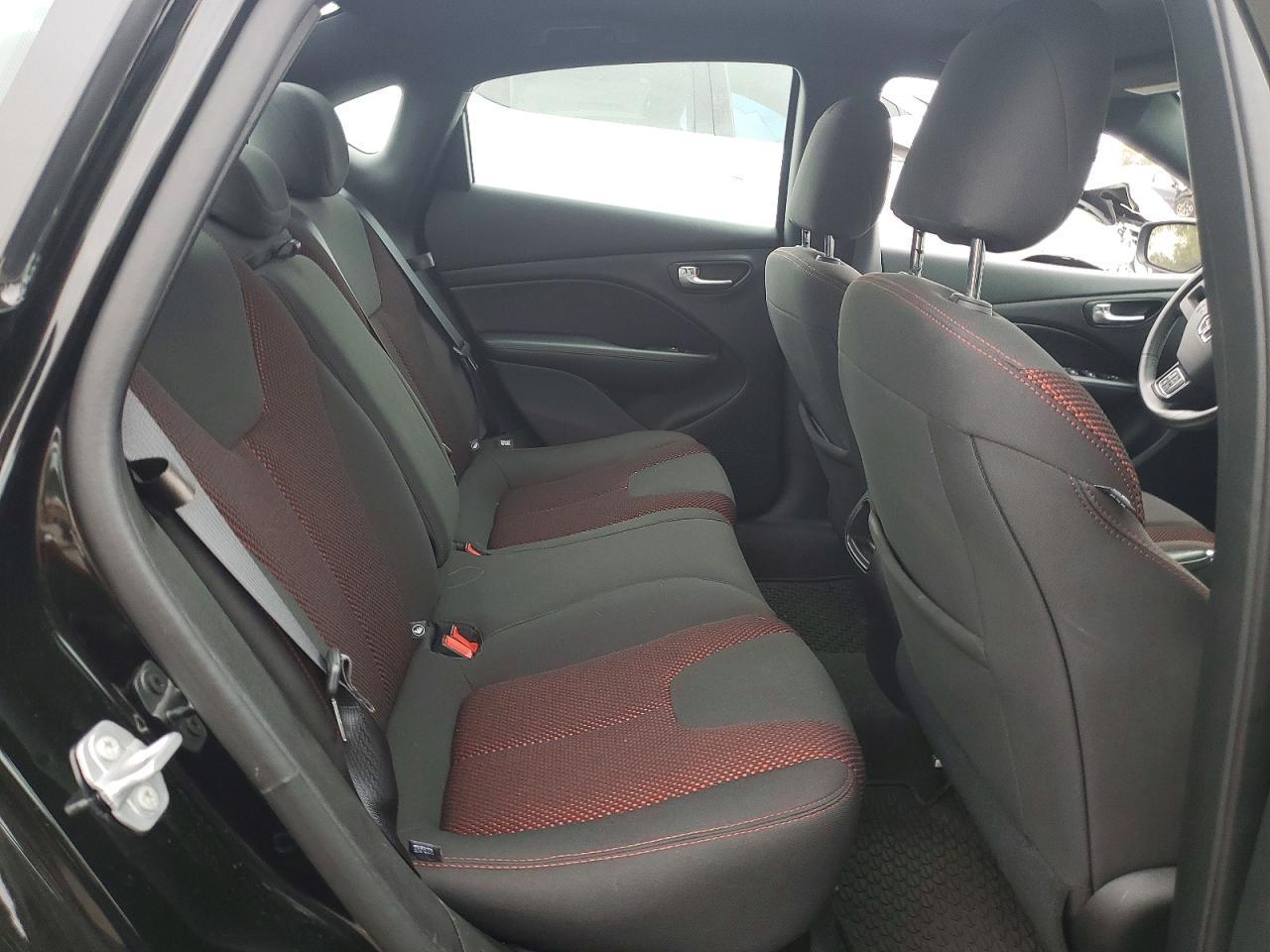 2016 Dodge Dart sxt