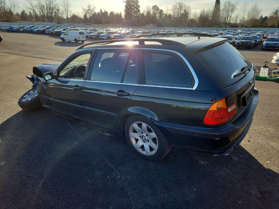 2003 BMW 325 xit