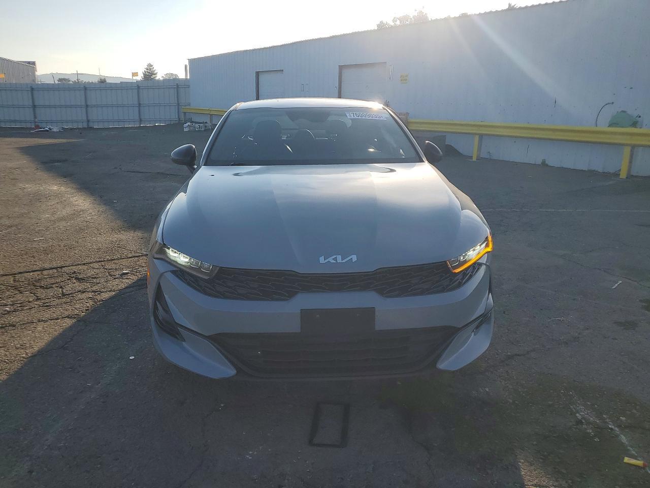 2022 KIA K5 gt Line