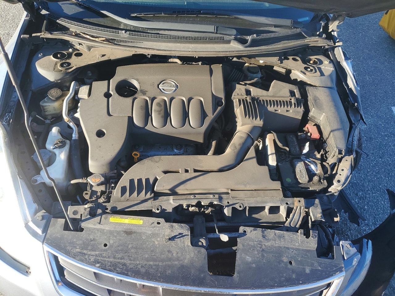2010 Nissan Altima Base