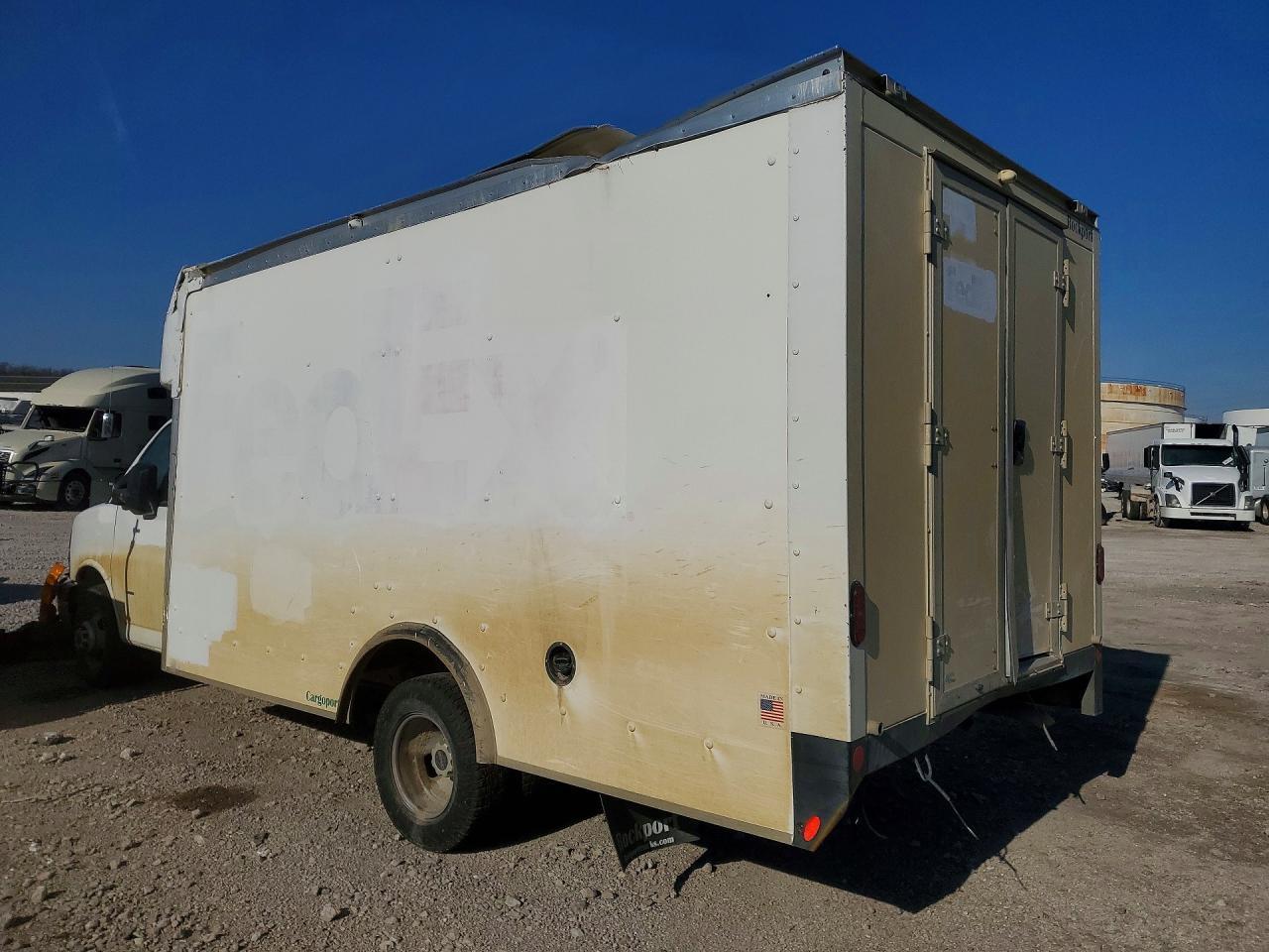 2023 GMC Savana Cutaway G3500