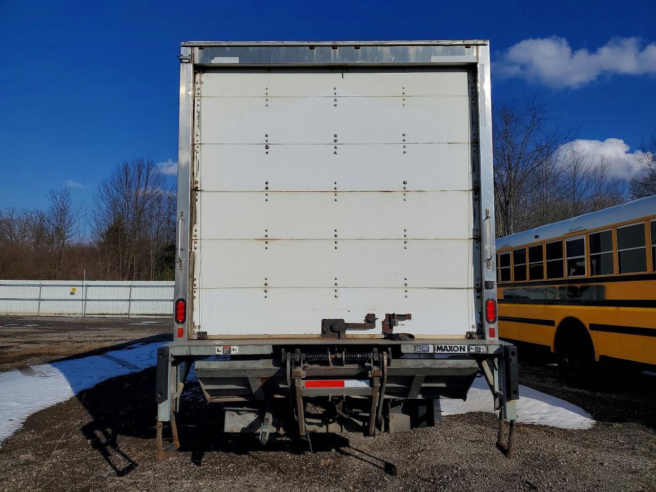 2020 Freightliner Business Class M2 BOX Truck