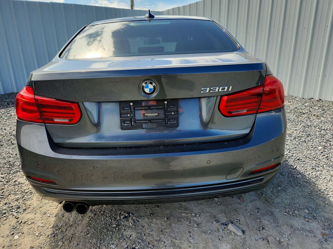 2017 BMW 330 i