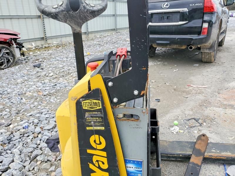 2014 Yale Palletjack