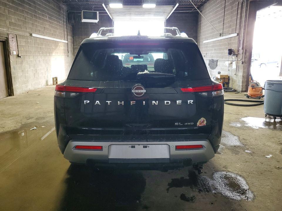 2025 Nissan Pathfinder sl