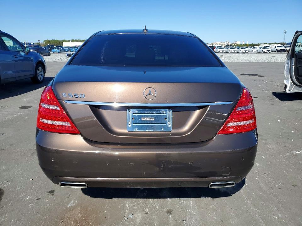 2010 Mercedes-Benz S 550
