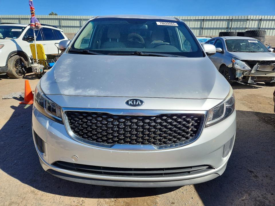 2017 KIA Sedona lx