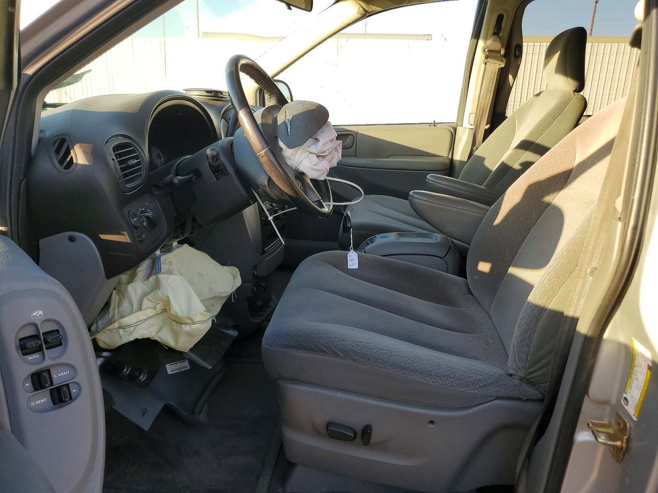 2005 Chrysler Town & Country Touring