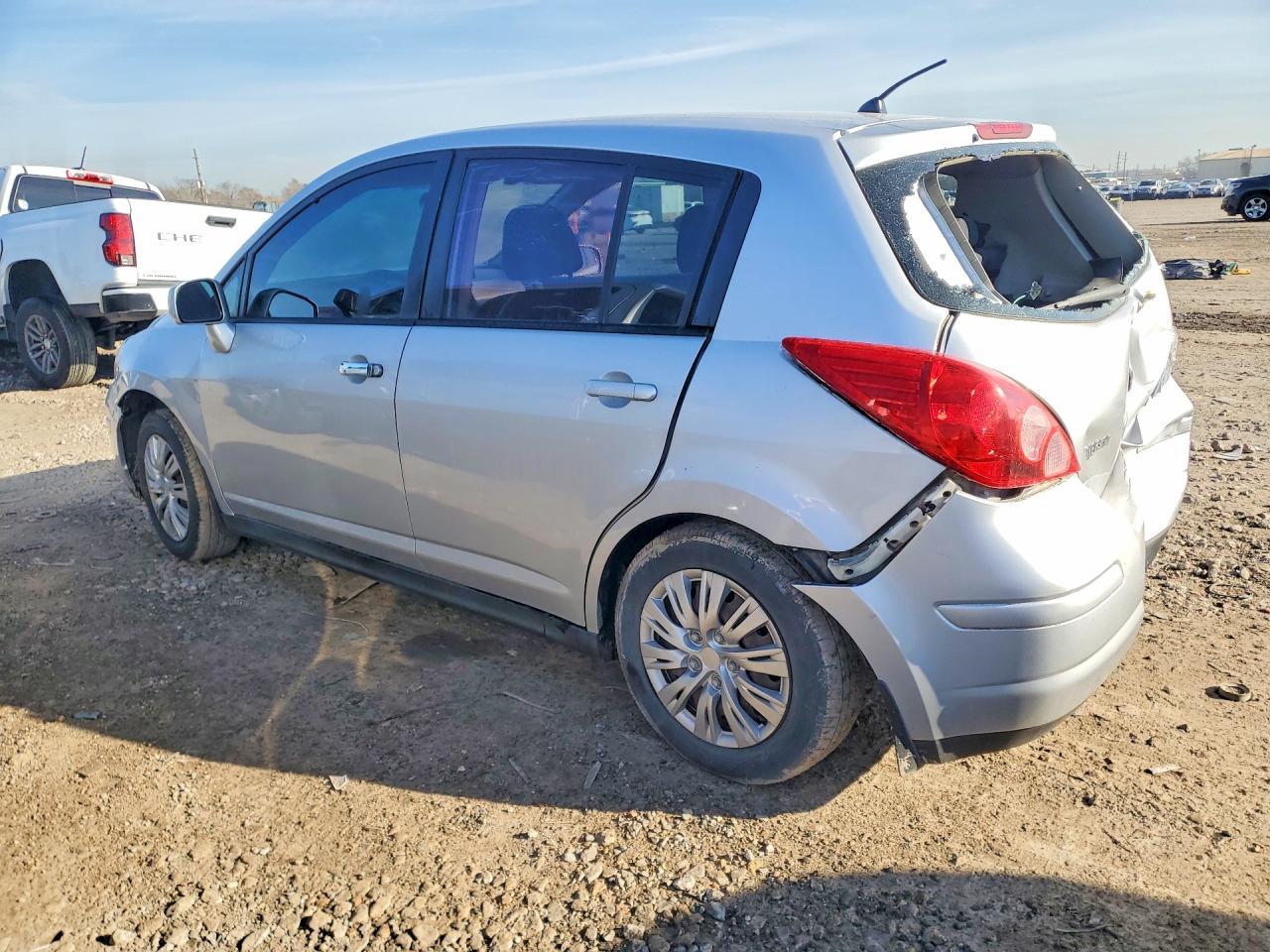 2008 Nissan Versa s