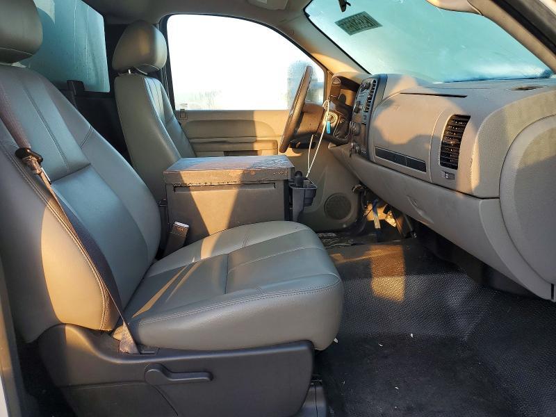 2013 Chev 1500 4X2 / Pickup