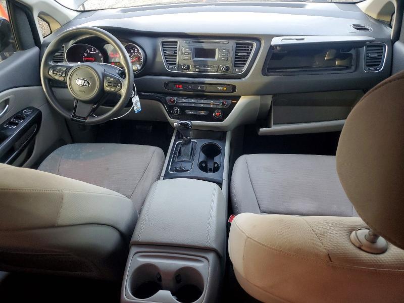 2015 KIA Sedona l