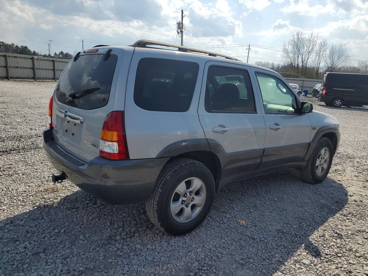2004 Mazda Tribute es
