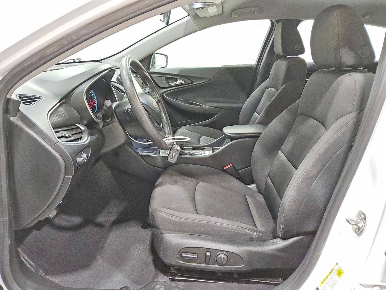 2023 Chevrolet Malibu ls