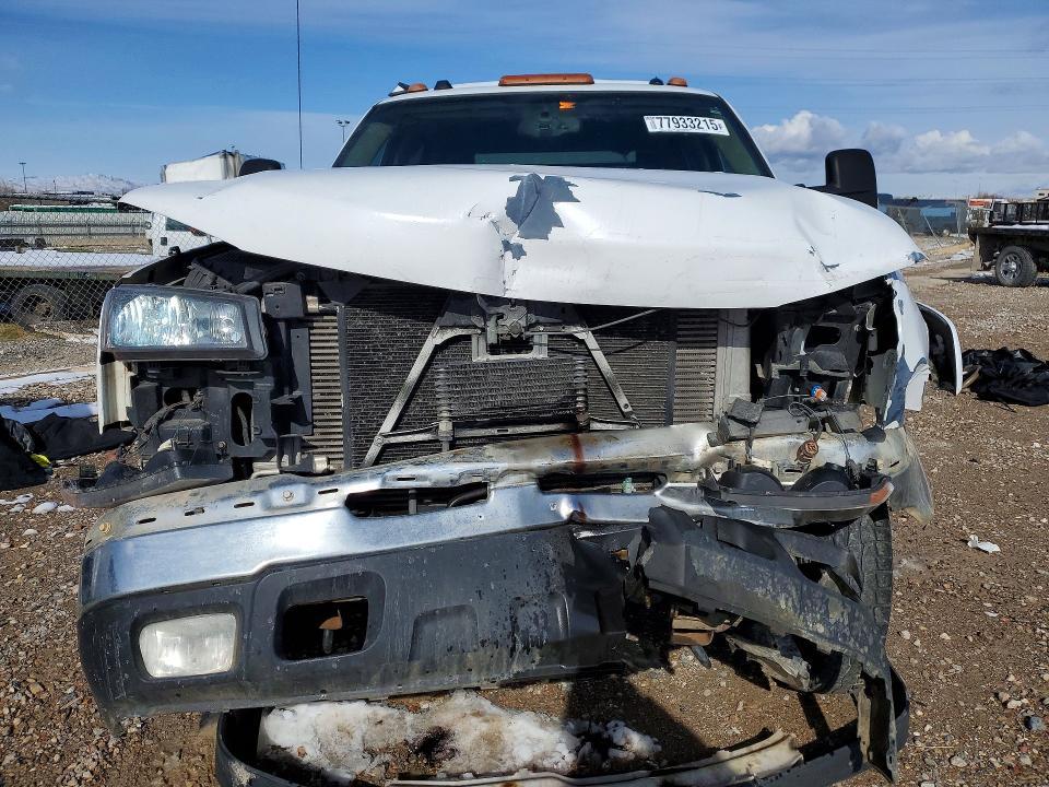 2005 Chevrolet 2005 Chev Slvrdo 3500 CR PU 4X