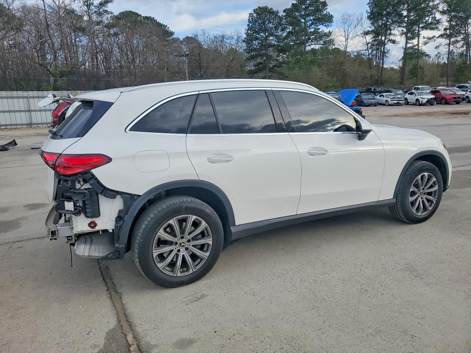 2023 Mercedes-Benz Glc 300