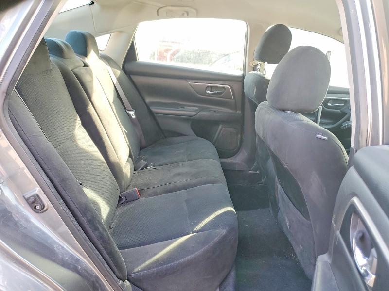 2015 Niss Altima 2.5 s