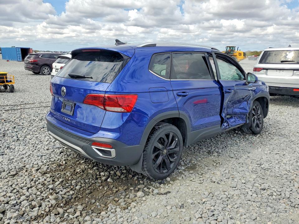 2023 Volkswagen Taos se