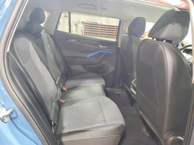 2025 Volkswagen Tiguan se