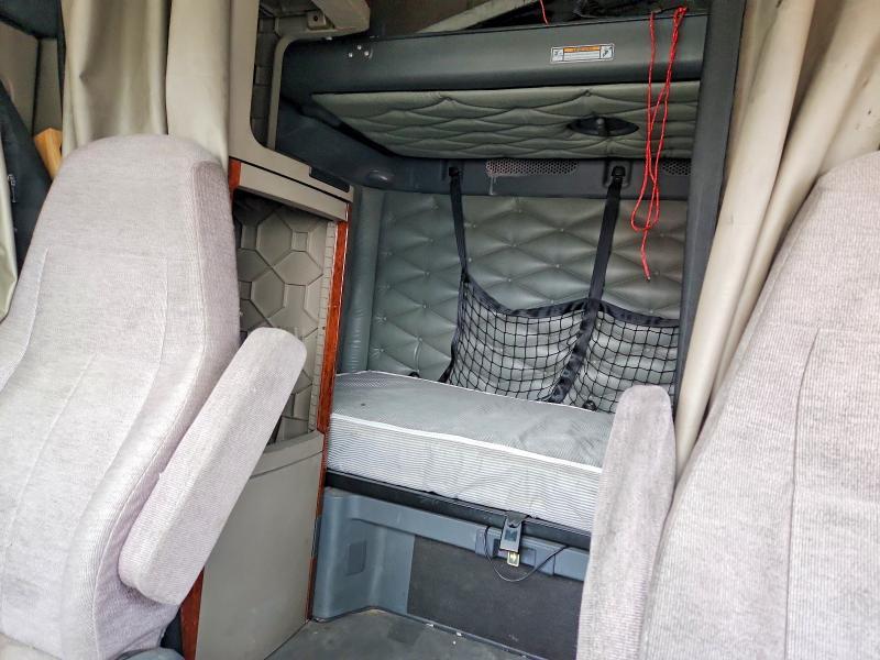 2015 Freigliner 2015 Freightliner Cascadia Semi Truck
