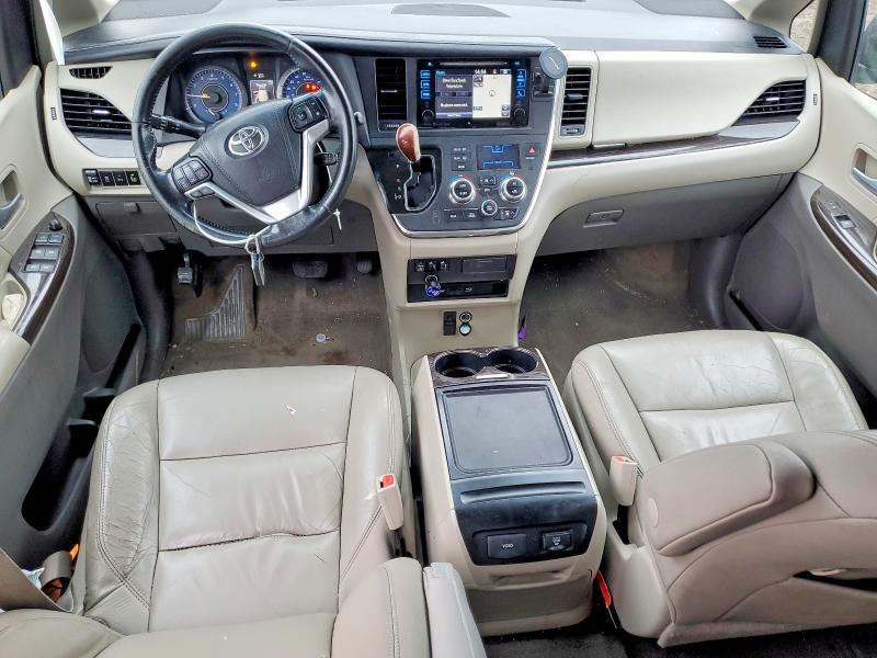 2016 Toyota Sienna xle Premium 7-passenger