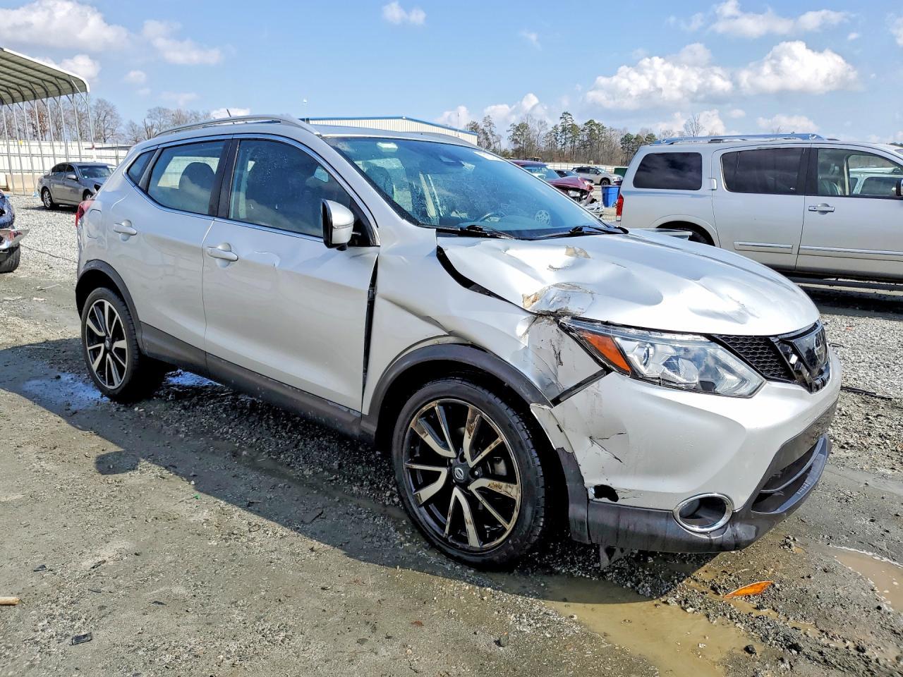 2017 Nissan Rogue Sport sl