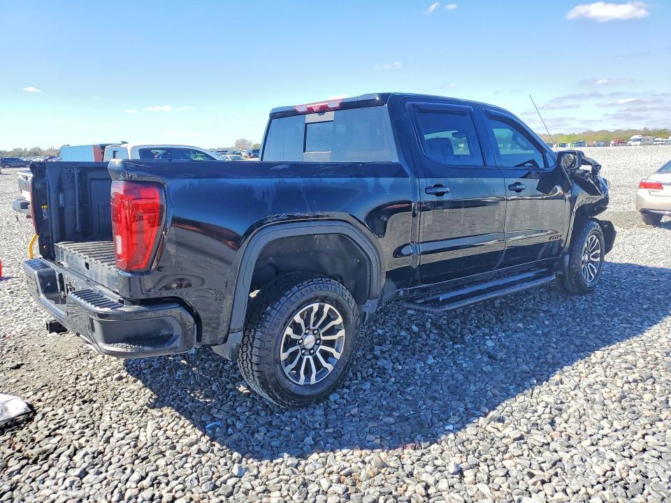 2023 GMC Sierra K1500 AT4