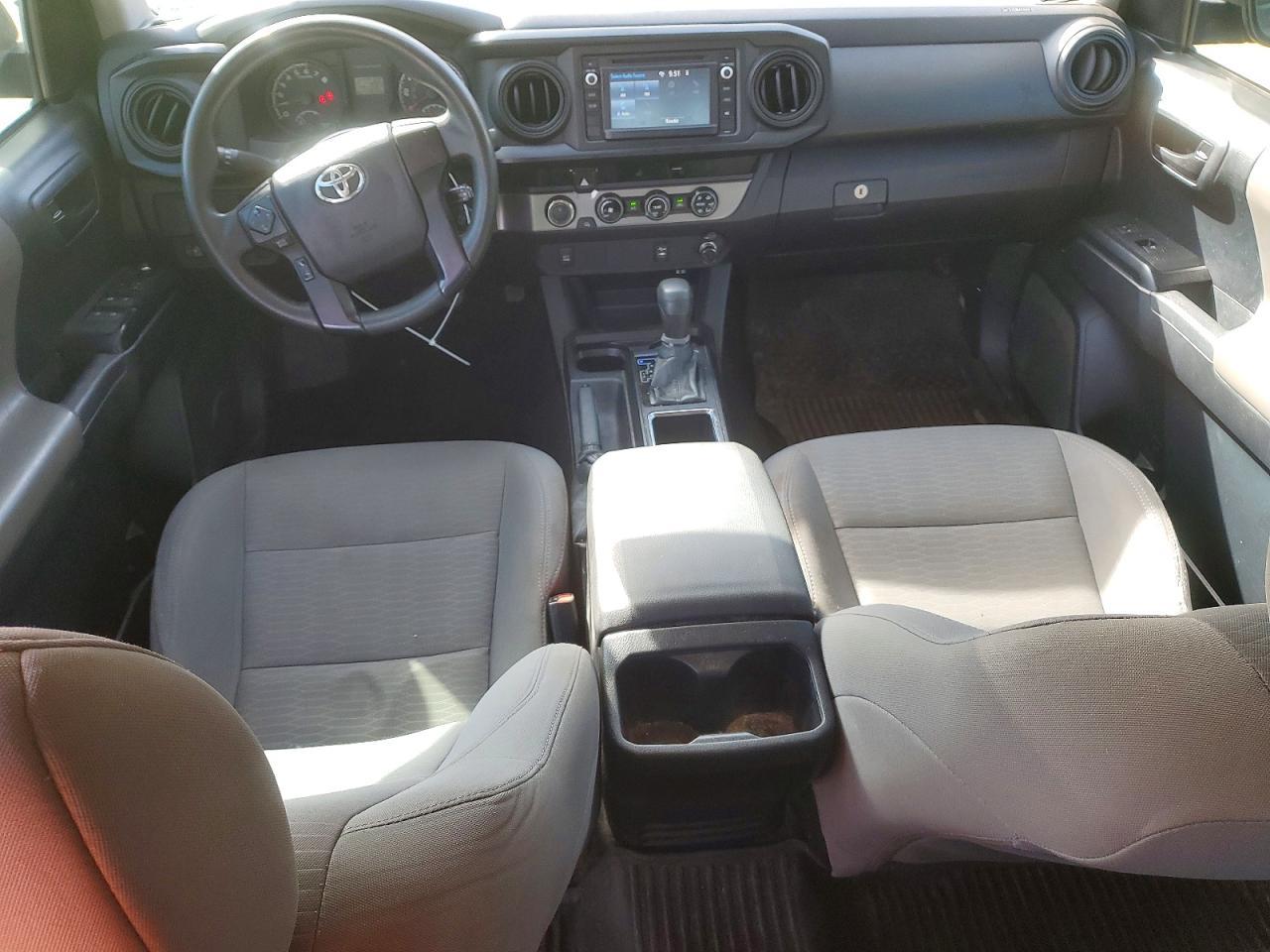 2017 Toyota Tacoma SR V6
