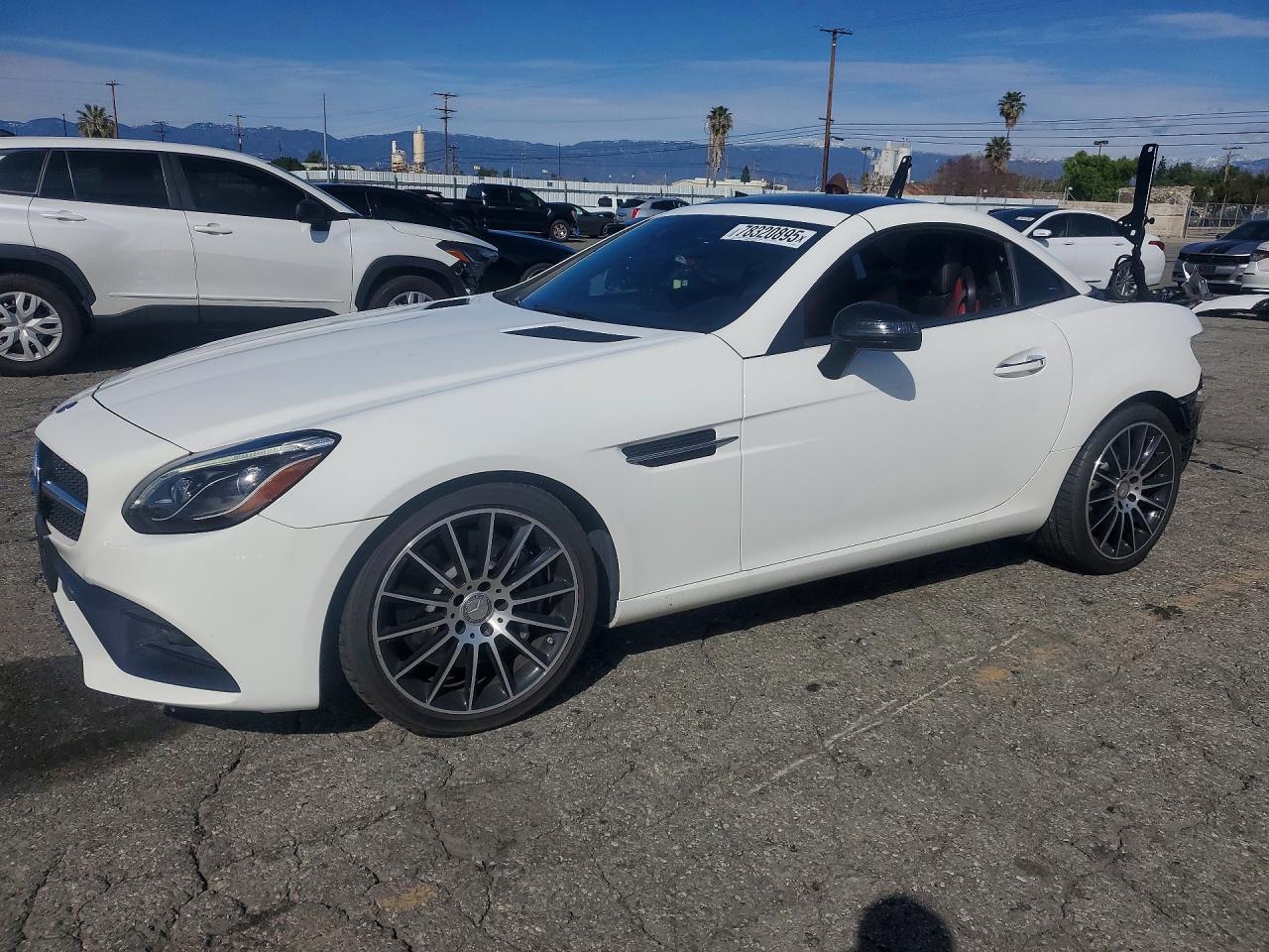 2017 Mercedes-Benz Slc 300