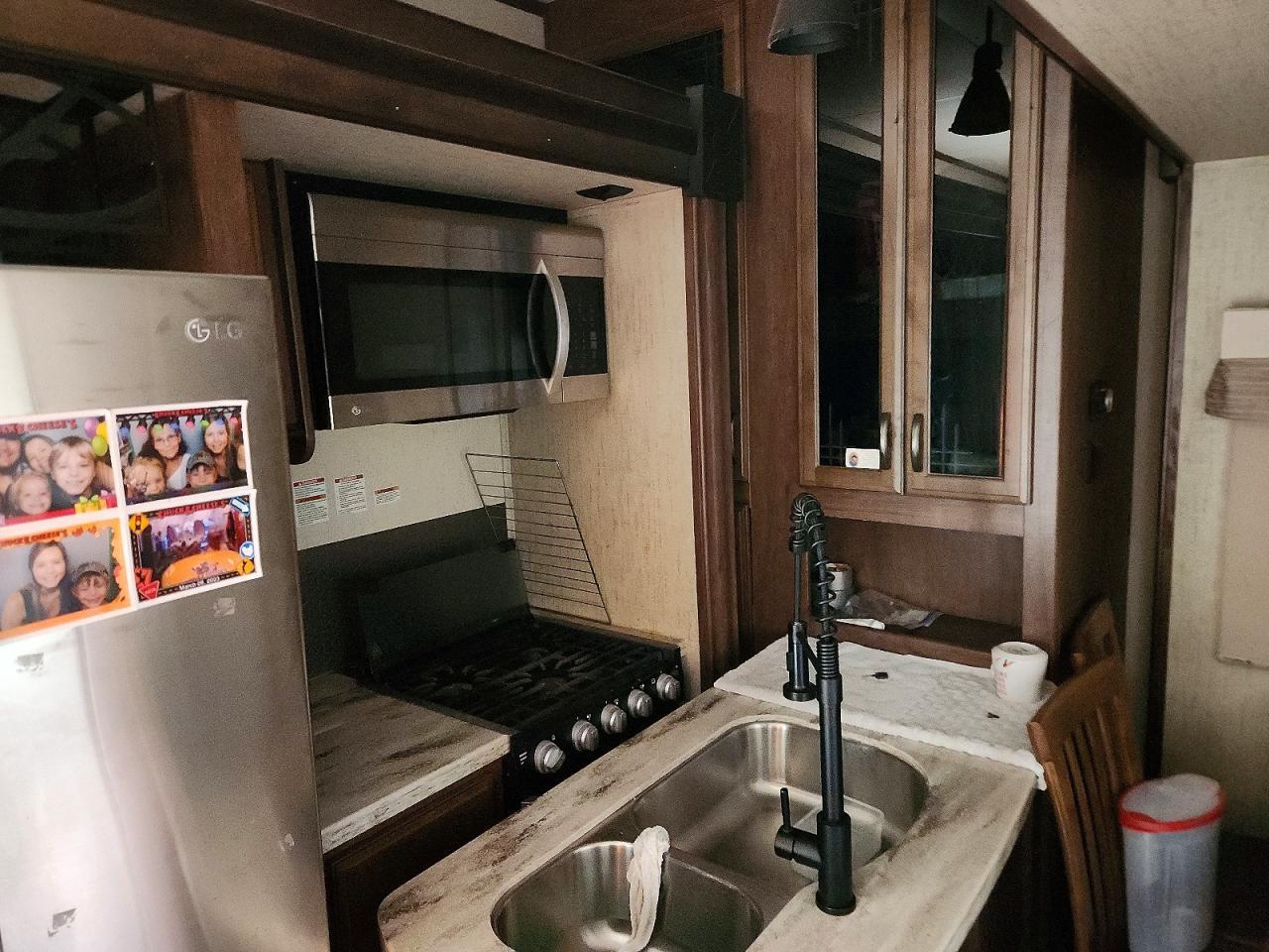 2019 Wildwood 2019 Forest River Sierra Towables Camper