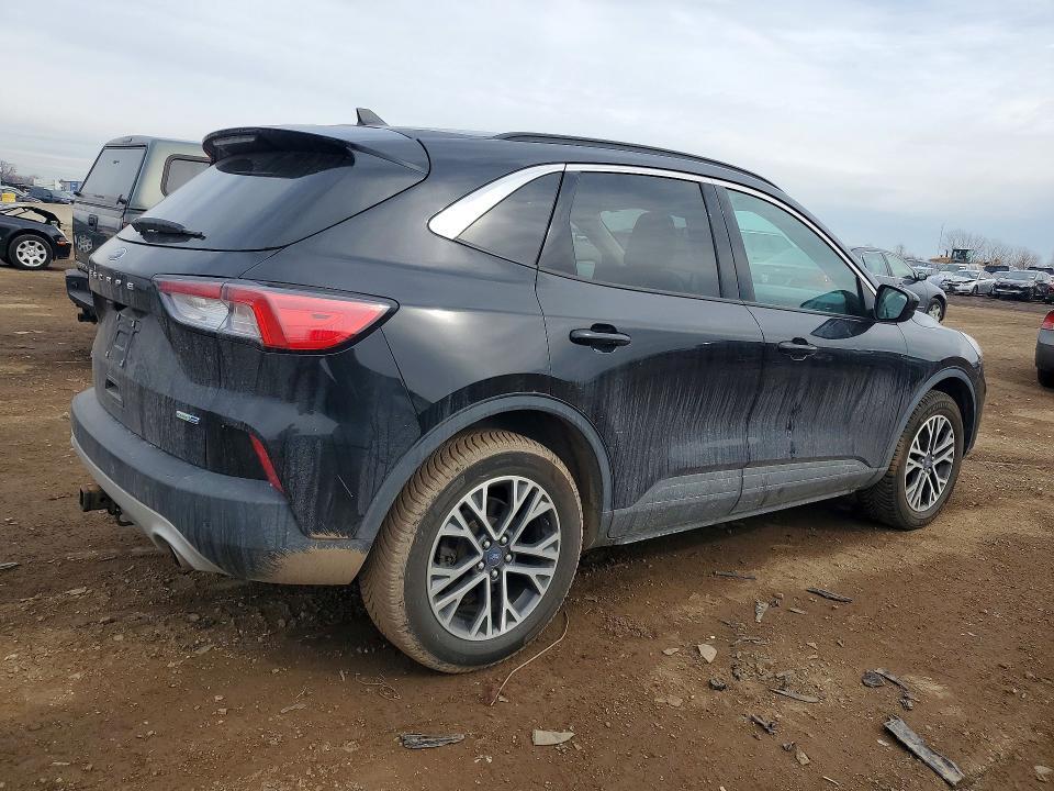 2020 Ford Escape sel