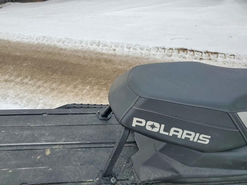 2016 Polaris Unknown-Snowmobile