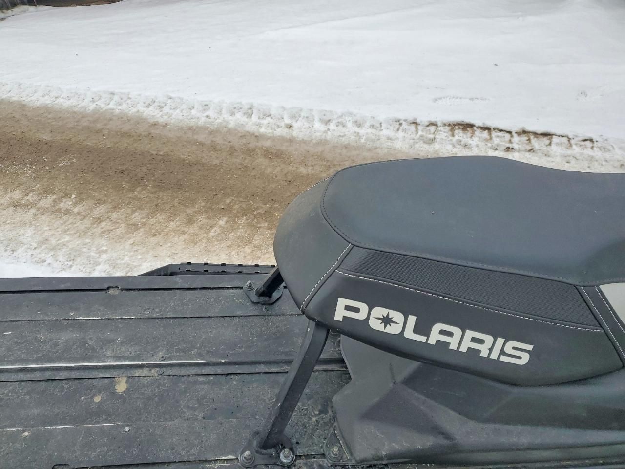 2016 Polaris Unknown-Snowmobile