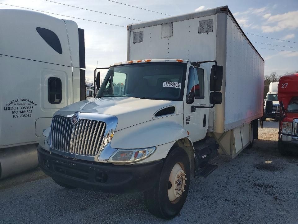 2003 International 4000 4200