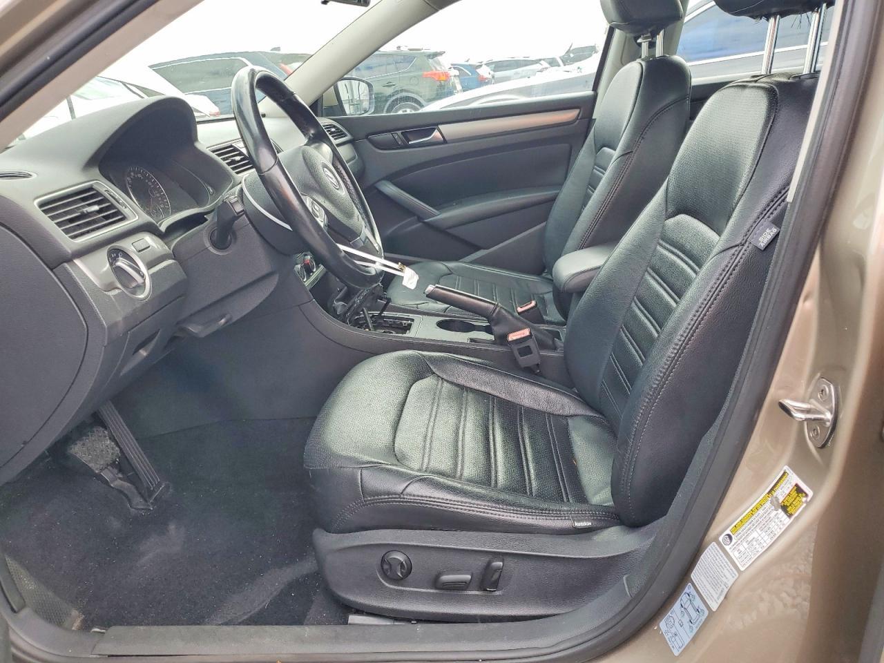 2015 Volkswagen Passat s
