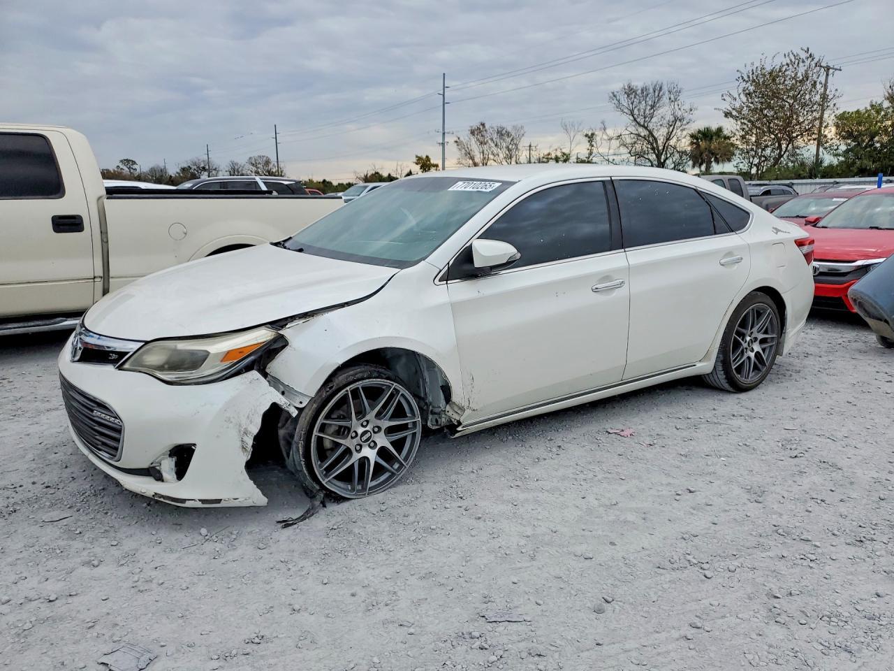 2014 Toyota Avalon Base