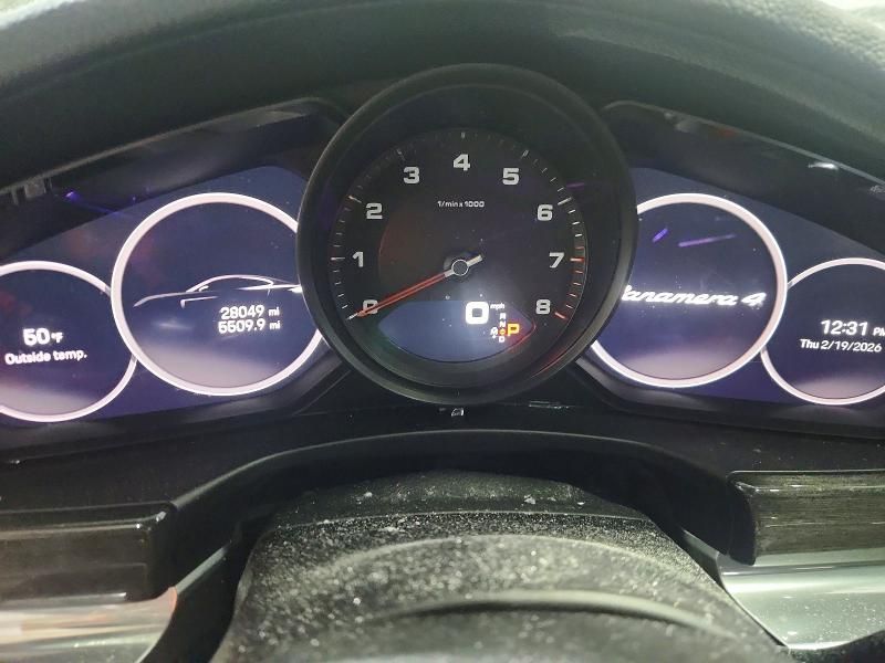 2023 Porsche Panamera Base