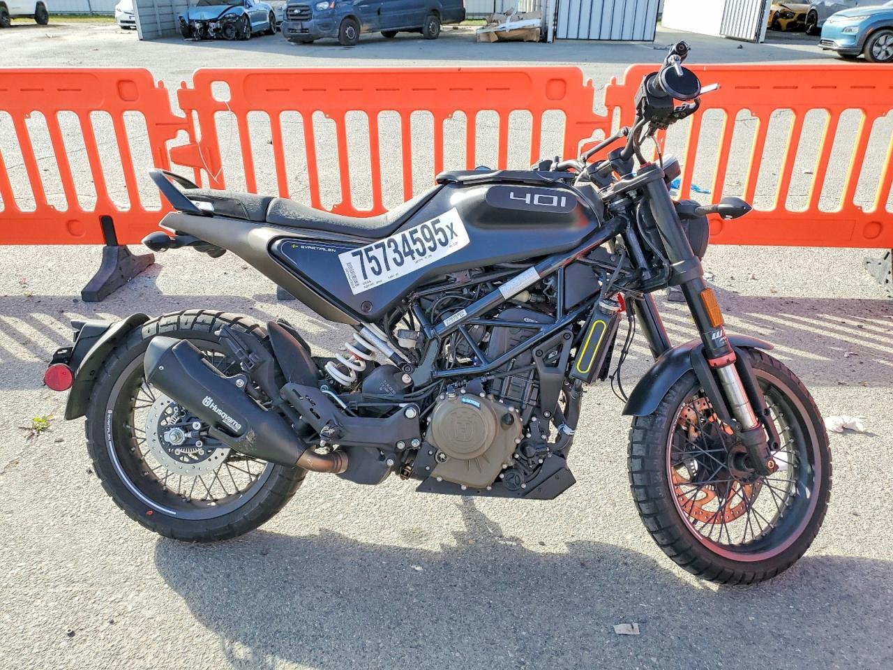 2023 Husqvarna Vitpilen 401/SVARTPILEN 401