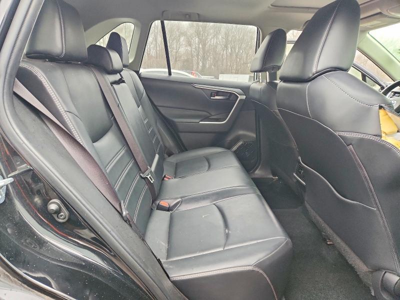 2020 Toyota Rav4 xle Premium