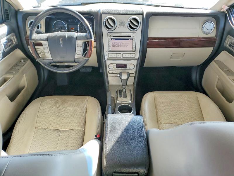 2009 Lincoln Townhouse MKZ