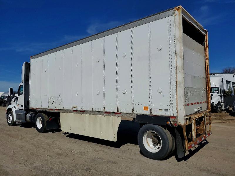 2015 Peterbilt 579 box Truck