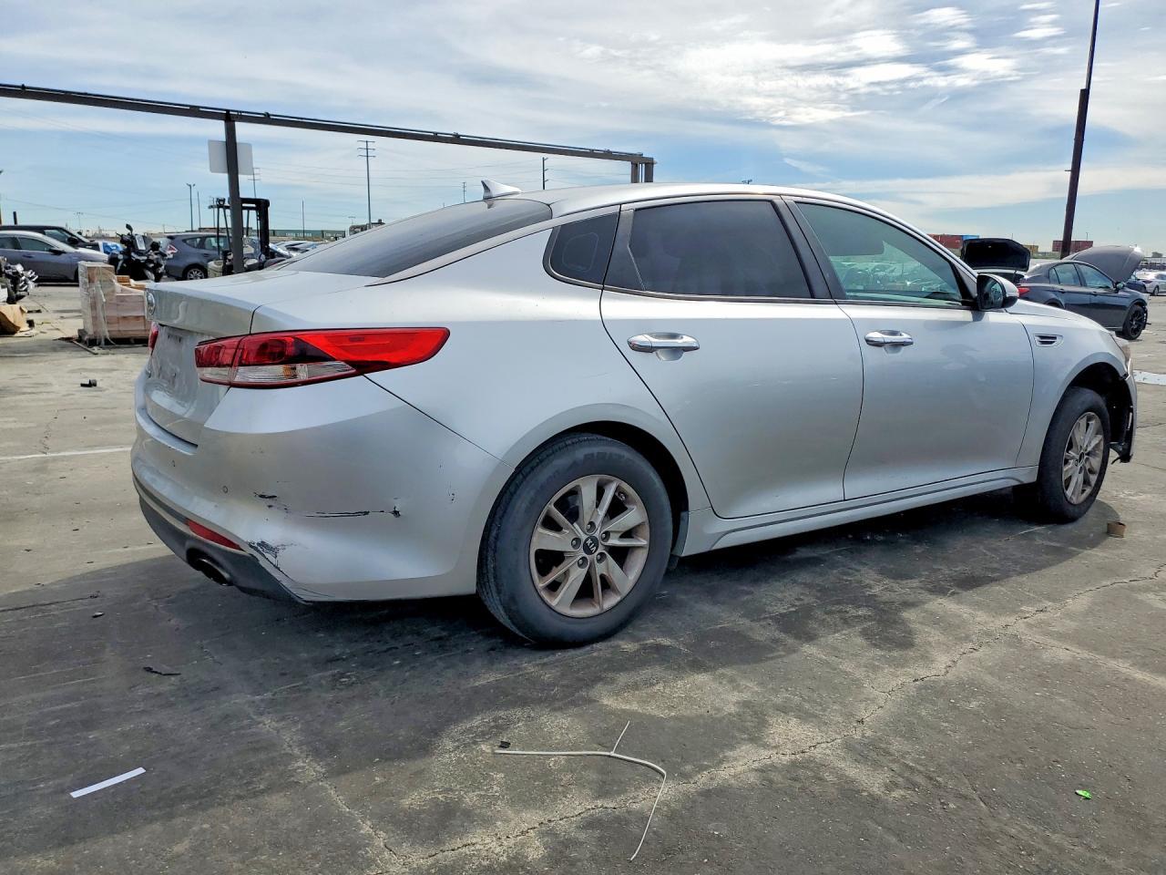 2018 KIA Optima lx