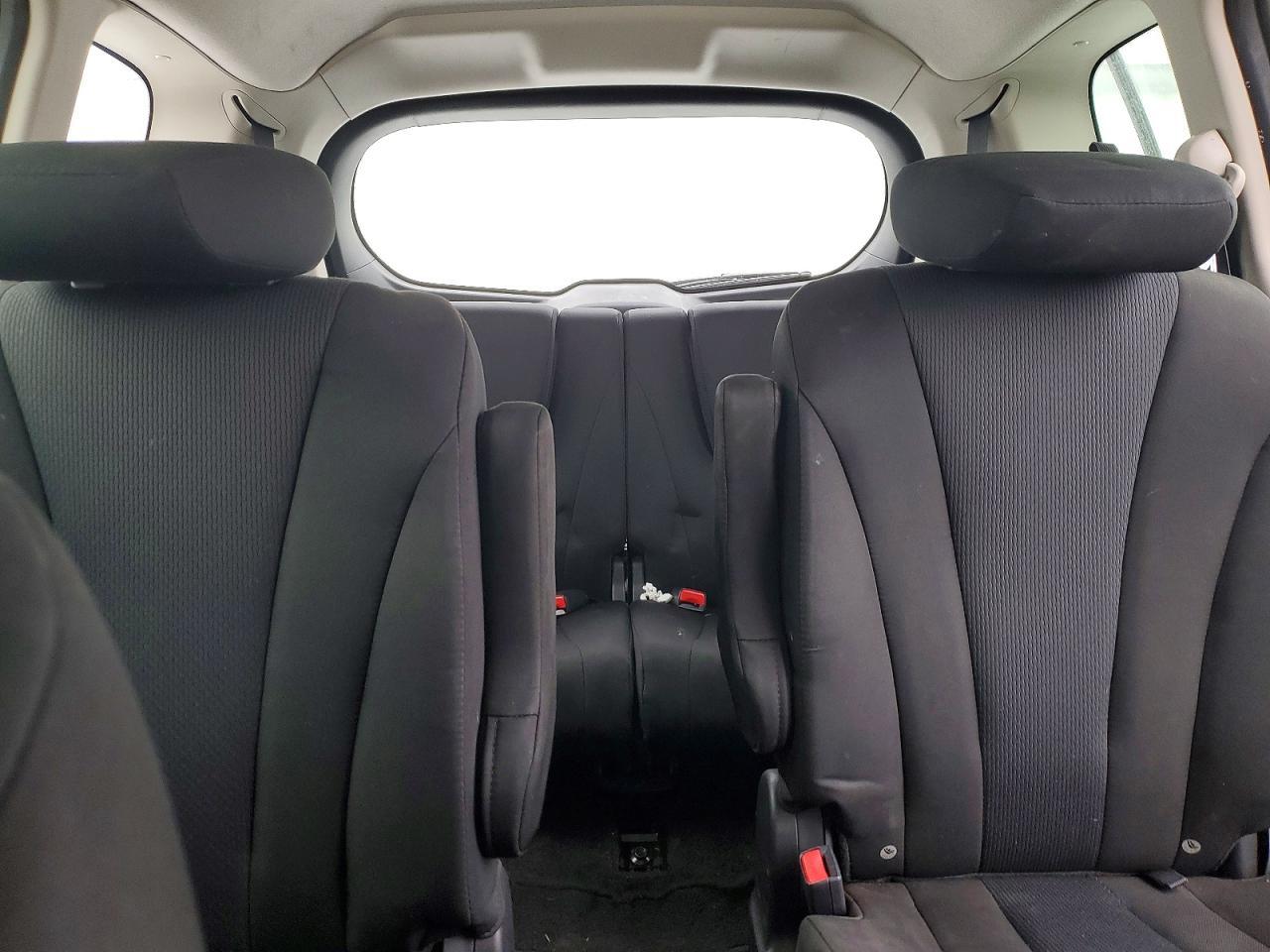 2015 Mazda 5 Sport