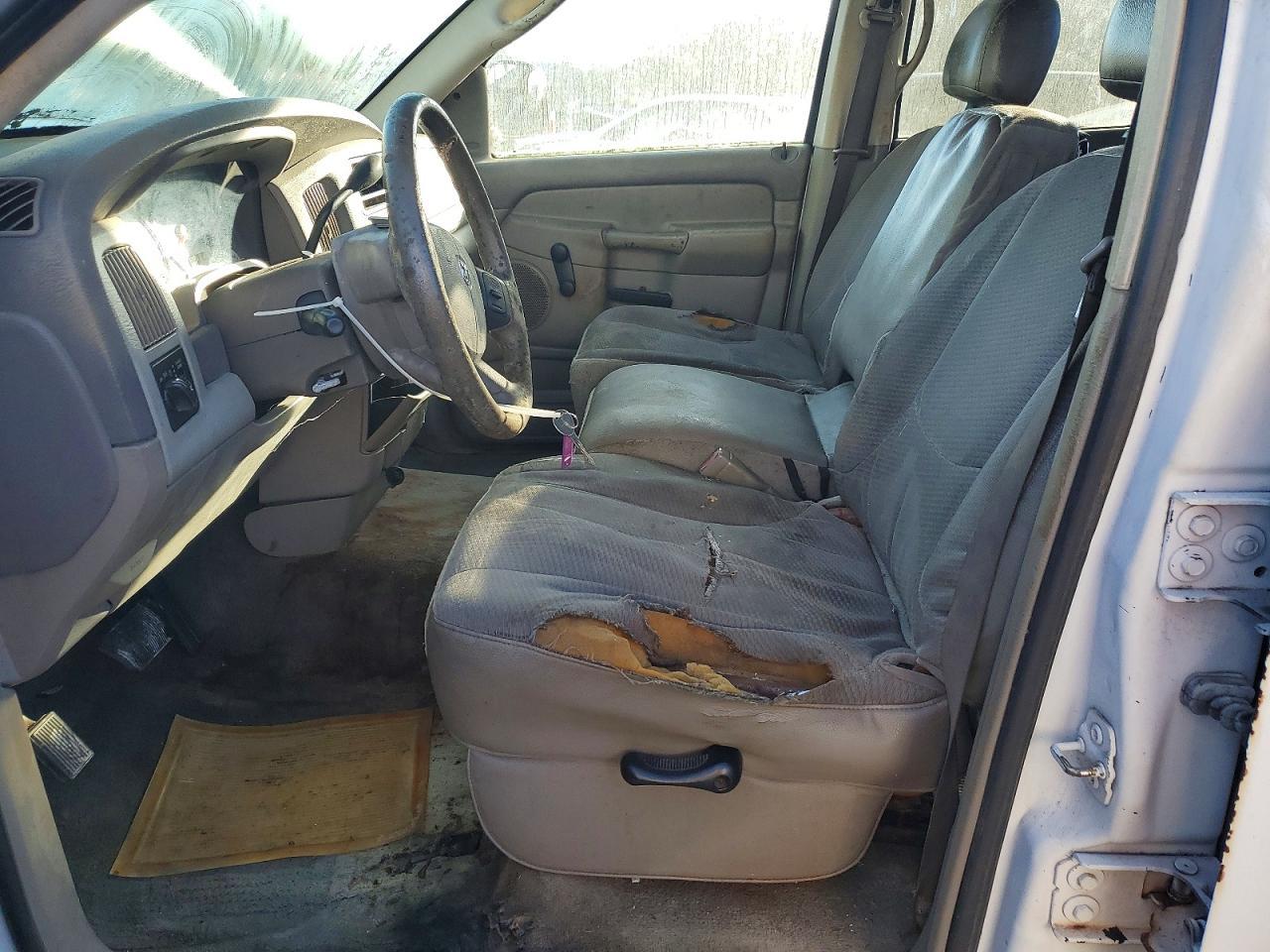 2004 Dodge Ram 1500 st