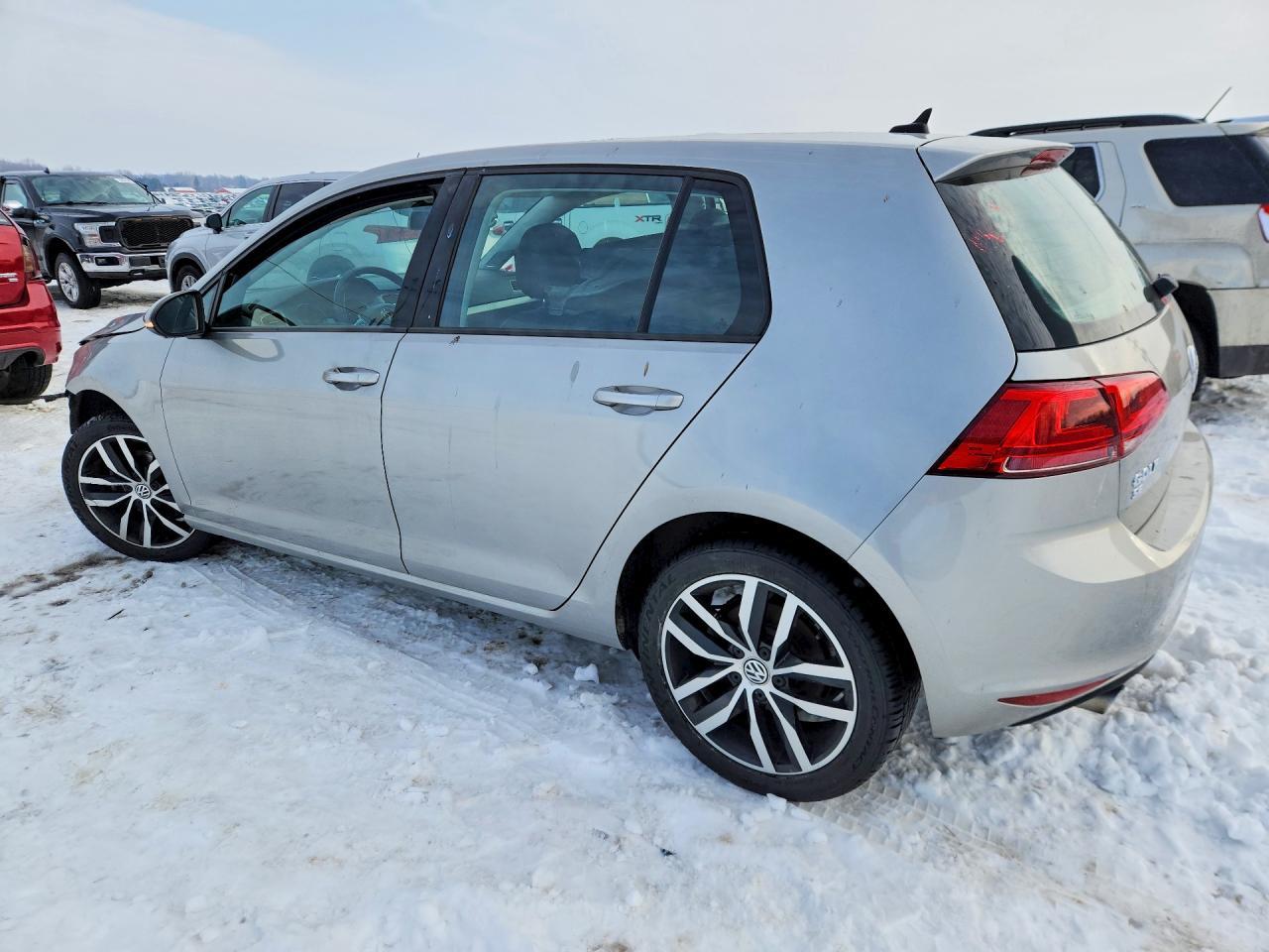 2017 Volkswagen Golf s