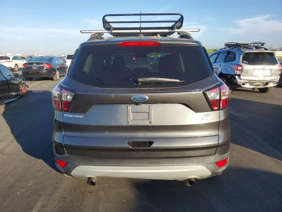2018 Ford Escape se