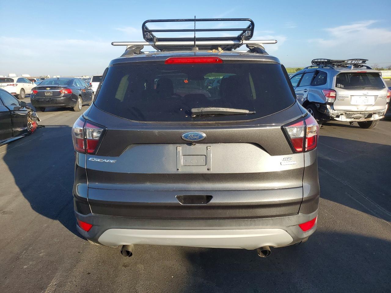 2018 Ford Escape se