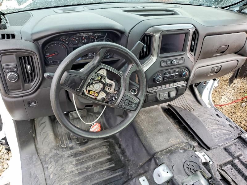 2025 Chevrolet Silverado C1500