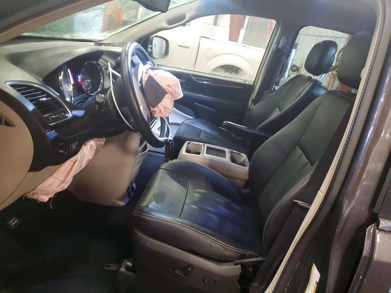 2016 Chrysler Town & Country Touring l