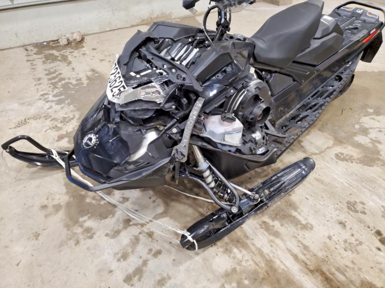 2021 Skidoo Snowmobile
